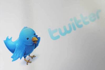 Twitter in legal spat over data clampdown