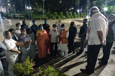 Police Stop BJP from Taking Slain Bengal Leader's Body to Raj Bhavan; Party Delegation Meets Guv Dhankar