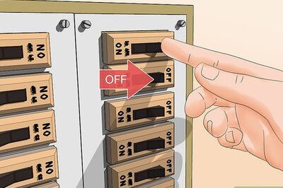 How to Prepare Walls for Wallpaper