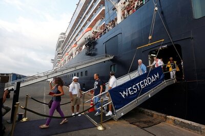 Coronavirus Who? With Free WiFi, Wine & Lavish Meals, Castaway Cruise in Cambodia is 'Best Ever'