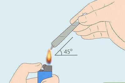How to Light and Smoke a Joint the Right Way
