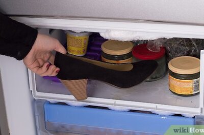 How to Remove Chewing Gum from Suede