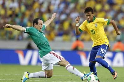 Neymar leads Brazil to 2-0 win over Mexico