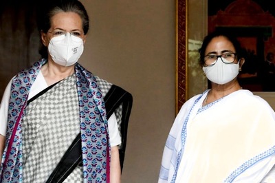 News18 Evening Digest: Mamata Calls on Sonia Gandhi in Big Show of Opposition Unity & Other Top Stories