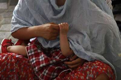 Buy Right Nursing Gear During Breastfeeding Phase