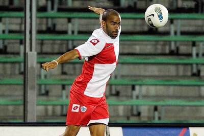 Injury-plagued Kieron Dyer released by QPR