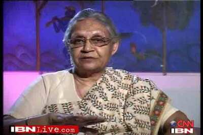 Delhi: AAP demands action against former CM Sheila Dikshit