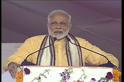 Narendra Modi in Gujarat LIVE: PM Defends EC in Poll Dates Controversy, Mocks Congress With 'Recounting' Jibe