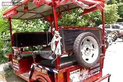 Delhi government to organise e-rickshaw camps again