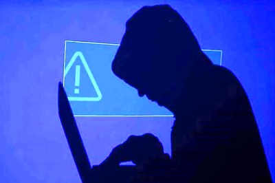 New Cyber Attacks Hit Airport, Metro in Ukraine