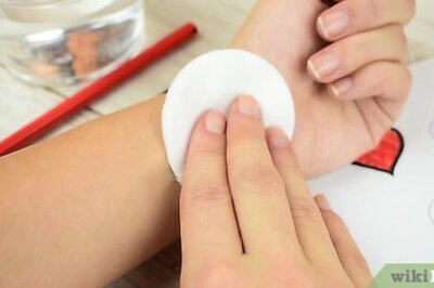 How to Make a Temporary Tattoo With a Pencil