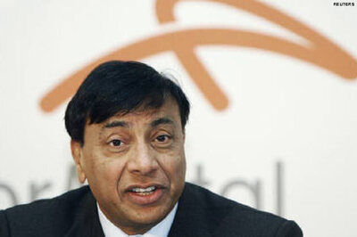 Stop maligning India, steel minister tells LN Mittal