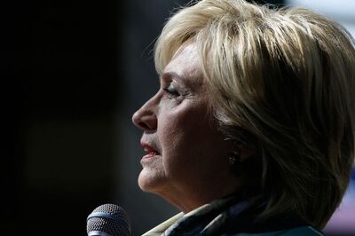 Hillary Clinton heckled at Hispanic Caucus event