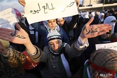 Syria locks down Hama on anniversary of massacre