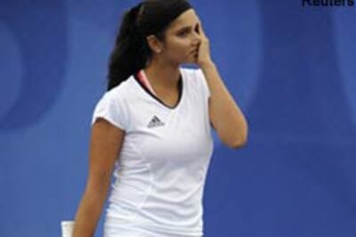 Sania-Sunitha crash out tennis doubles event