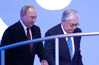 Kazakhstan Prez Tokayev Says He Doesn’t Recognize Donetsk, Luhansk While Sharing Stage With Putin