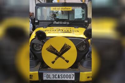 Arvind Kejriwal's Ride to File His Nomination for Delhi Elections 2020 is a Customised Mahindra Thar SUV