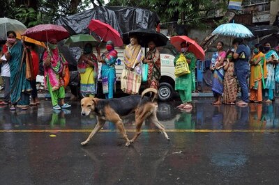 People Rush to Shops & ATMs as Covid-19 Surge Triggers Strict Lockdown in Bengal Containment Zones from Tomorrow