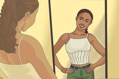 How to Make a Crush Jealous (for Girls)