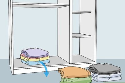 How to Organize a Wardrobe Without Hangers