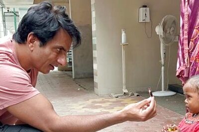 Sonu Sood Helps Child Who Was Born With 4 Legs and 4 Hands, Fans Call Him 'Best Human On Earth'