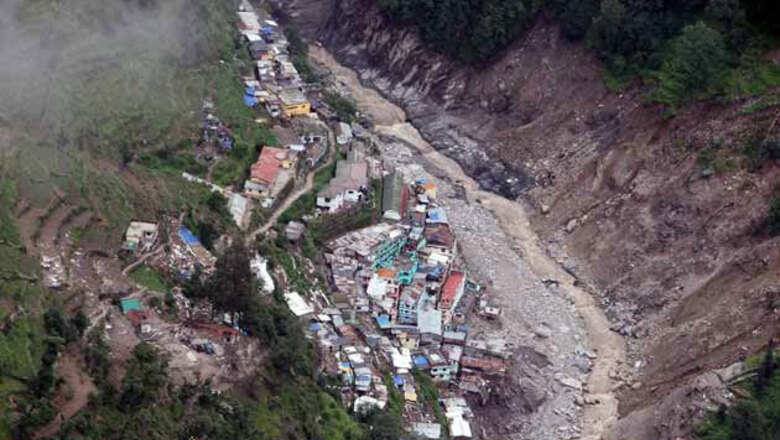 Reddy asks scientists to find reasons for Uttarakhand floods