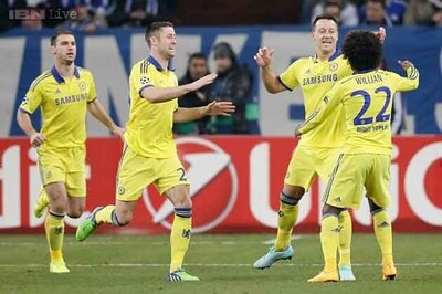 Chelsea aim to deny rivals Manchester City any festive cheer