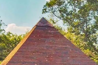 This Delhi Park Has The World's 7 Wonders But There's A Catch