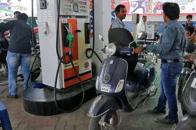 Cheaper Fuel Just for Poll-bound UP? Madhya Pradesh Dealers Fume Over Hefty Prices, Allege Heavy Losses & Shrinking Sales