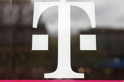 US Operator T-Mobile Investigating Claims of Data Breach of 100 Million Customers