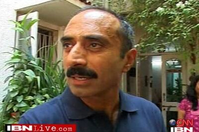 Gujarat court to frame charges against Bhatt