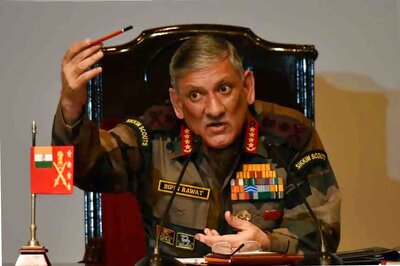 Day After Soldier's Killing in Kashmir, Army Chief Equates Stone-Throwers With Terrorists