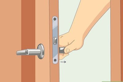 How to Keep a Cat Indoors