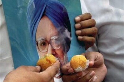 Cong has upper hand, works to form govt