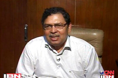 Hegde slams Mamata for remarks on judiciary