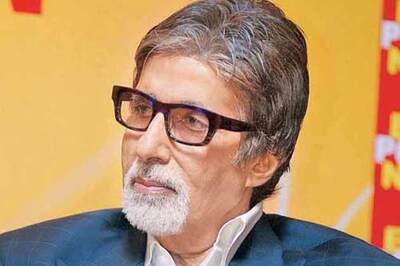 Big B, Naseer team up for '12 Angry Men' remake