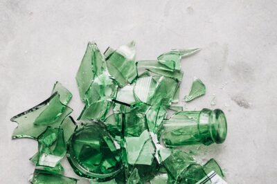 Kids Toss Glass Alcohol Bottles from 32nd Floor of New York Hotel, Injure Woman Below, Cause Shutdown