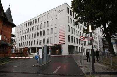 Kremlin Critic Navalny Is Flown To Germany For Medical Treatment