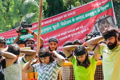 Wrestlers Turn to Crowdfunding to Continue Protest, Surplus Money to Be Given Away in Dangals