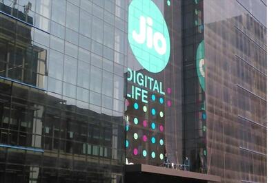 Reliance Jio To Be Among Top 100 Brands in 3 Years: Report