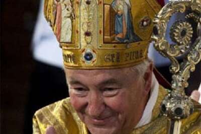 English Catholics head warns against emails, SMS