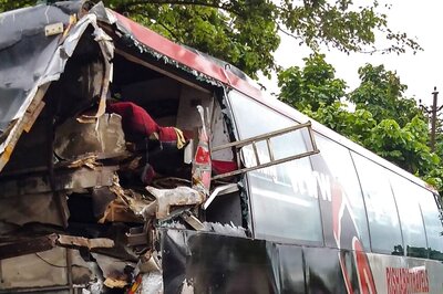 News18 Evening Digest: 15 Killed, 27 Injured in Bus-Truck Collision in UP's Barabanki & Other Top Stories