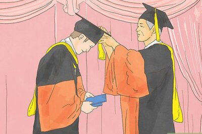 How to Become an Archivist