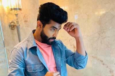 Yuvraj Singh Trolls Ravindra Jadeja For Taking His 'Hairstyle' For Granted