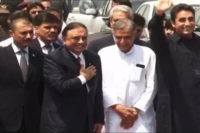 Bilawal's Facebook fans discuss India trip