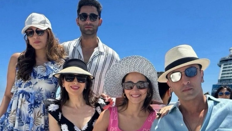 Karisma Kapoor Shares ‘Famigila’ Photo Featuring Alia Bhatt, Ranbir Kapoor And Others, Fans React