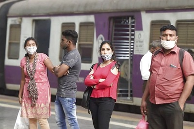 Fully Vaccinated Passengers Can Book Mumbai Local Train Tickets on Mobile Phones; Check Step-by-step Guide to Get e-Pass