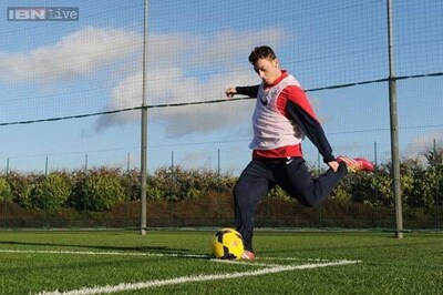 Ozil still affected by penalty miss, says Wenger