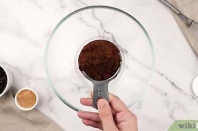 How to Make a Sugar Coffee Scrub for Your Body & Face