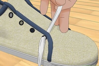 How to Clean Canvas